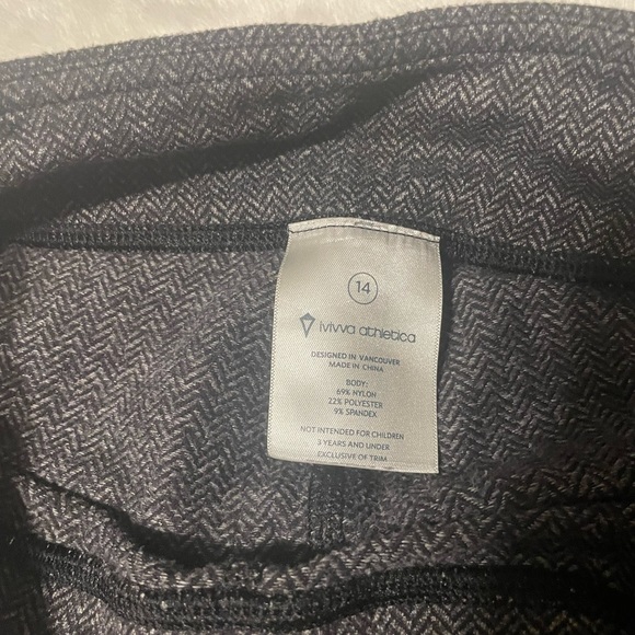 3/$60 Ivivva leggings - Picture 3 of 4